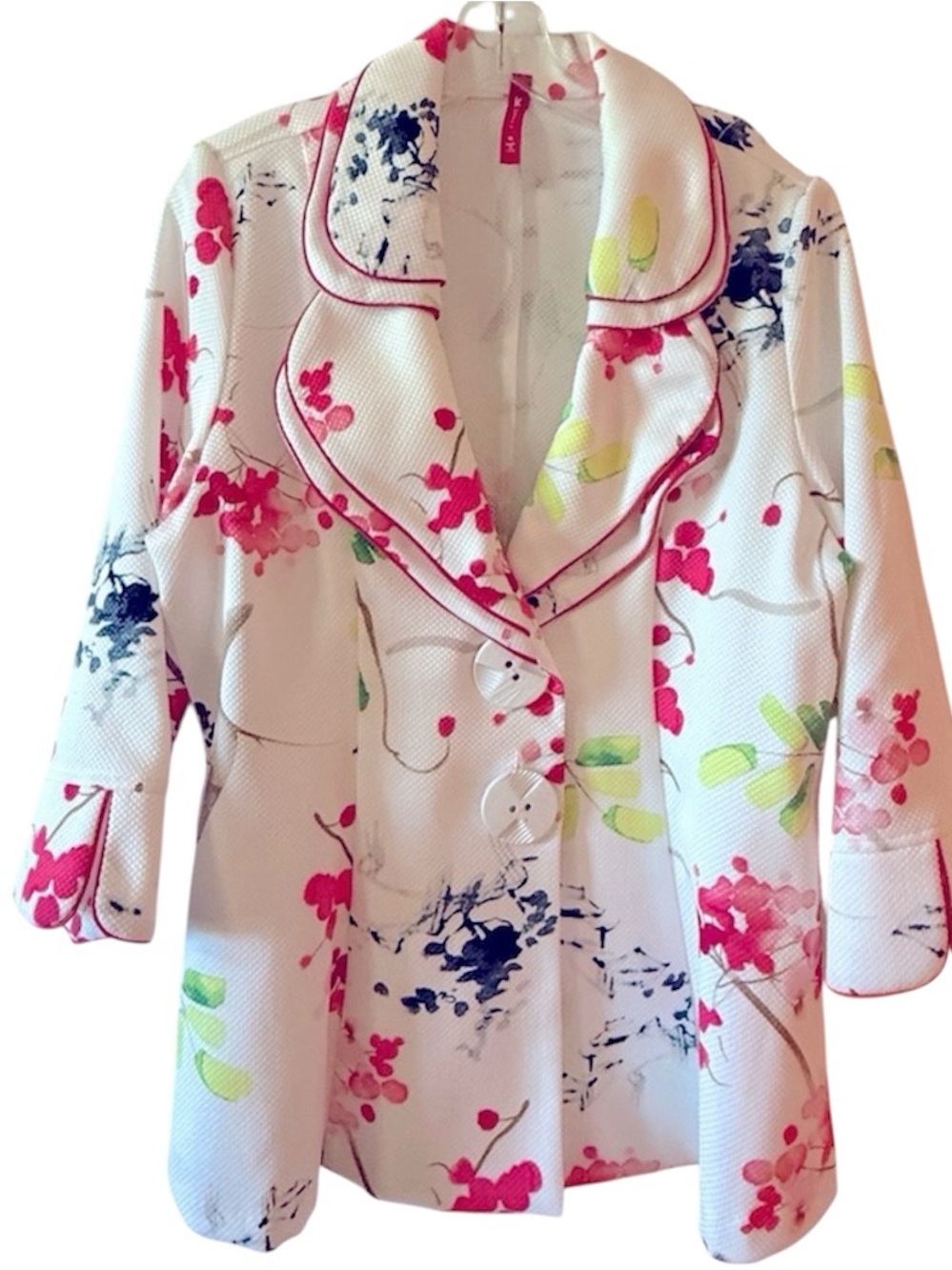IC by Connie Collection White Multicolor Blazer. Size Medium.
